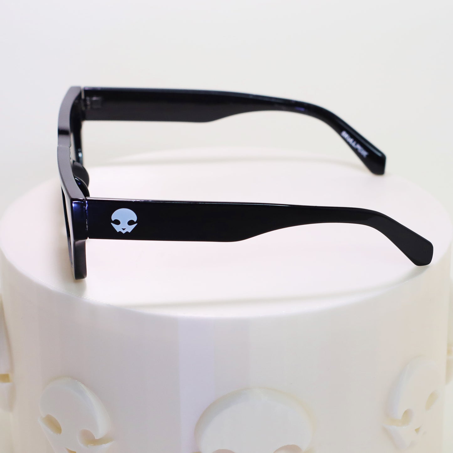 Black Square Sunglasses